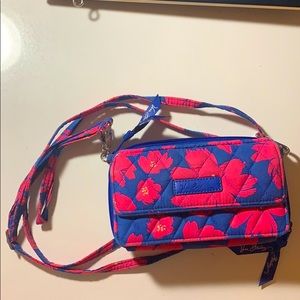 like new pretty vera bradley all in one crossbody